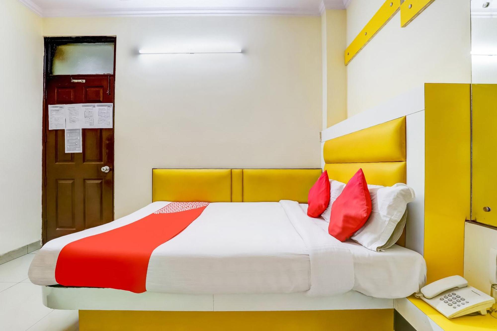 Hotel O Tushar Continental New Delhi Exterior foto