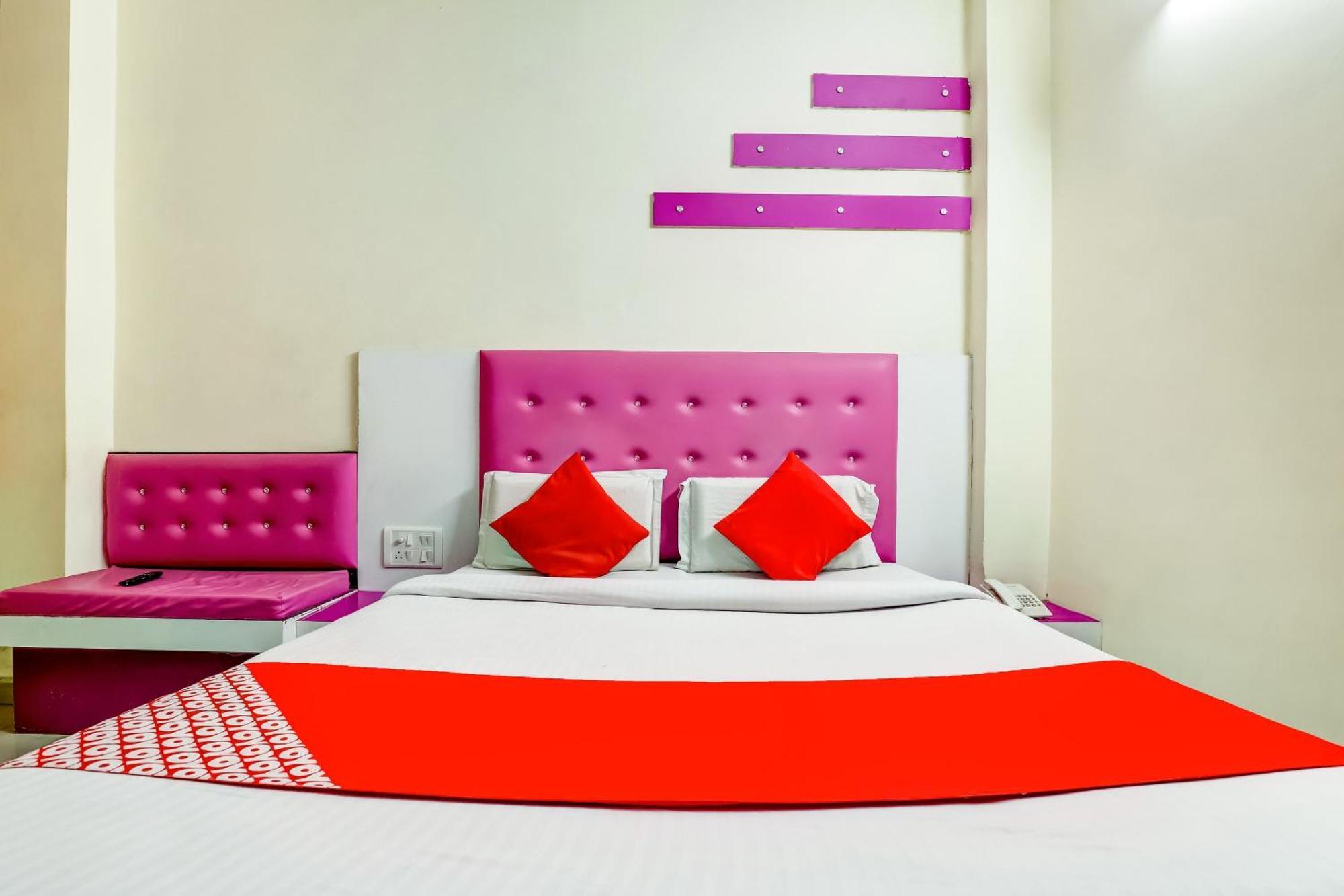 Hotel O Tushar Continental New Delhi Exterior foto